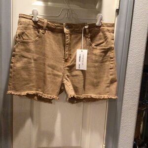 Zenana Outfitters Tan Frayed Hem Denim Shorts